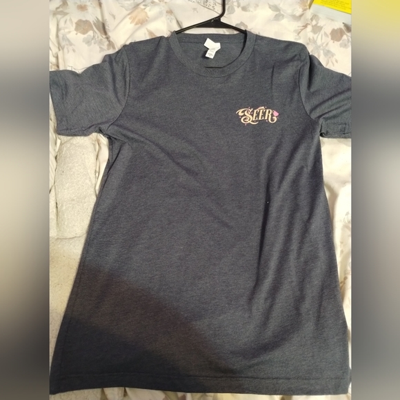 Brand new shirt from Magic Delivered - Picture 2 of 3